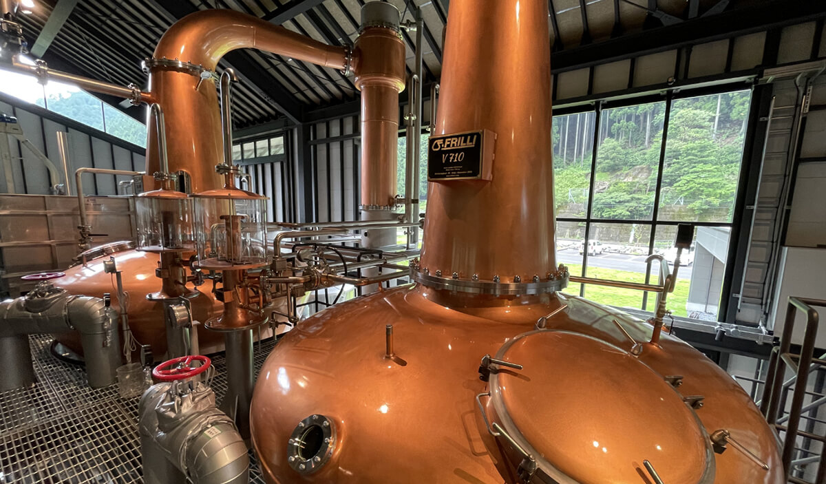 本場スコットランドでも評価が高い、イタリアFrilli社の蒸溜機を導入。